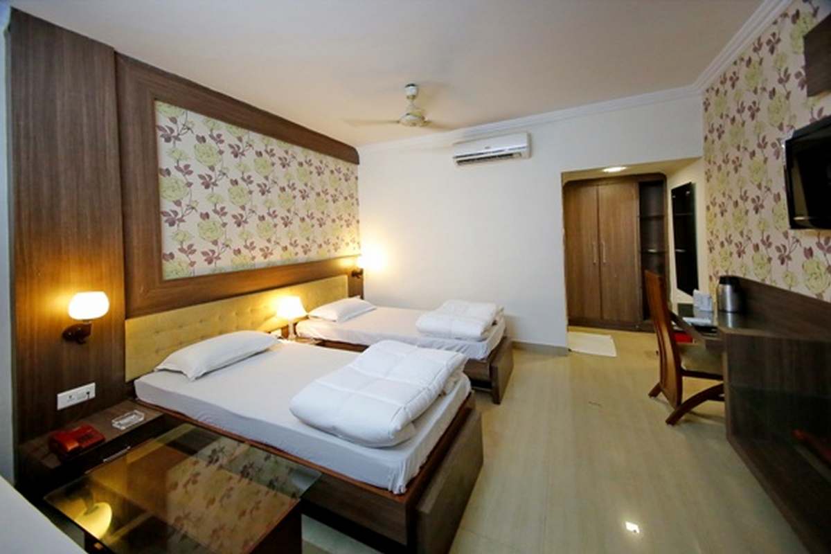 Hotel Accommodation Near Udaipur Airport