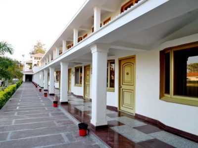 Budget Hotel Near Airport In Udaipur