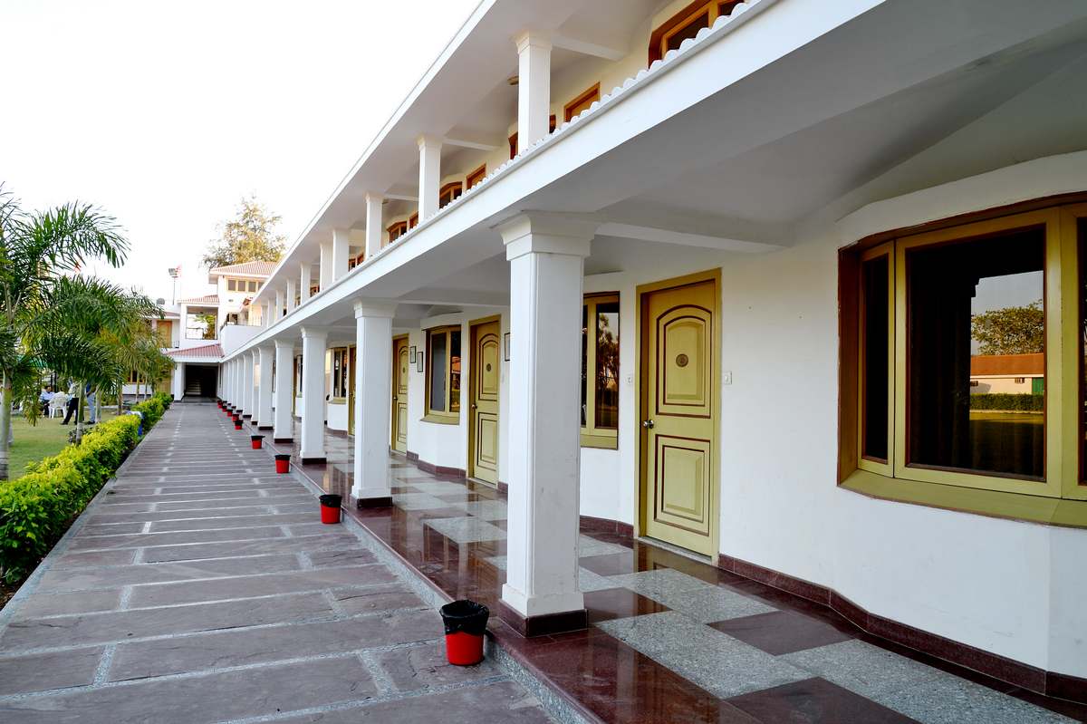 Budget Hotel Near Airport In Udaipur